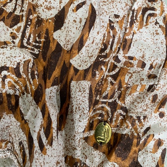 Hinano Tahiti Wrap Around to the Front/Tie Short - Picture 2 of 3